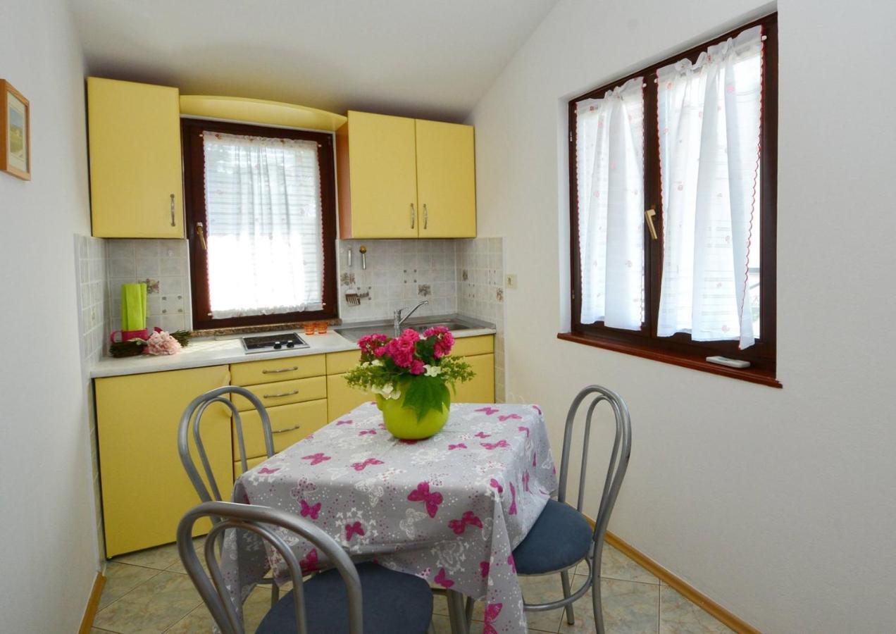 Apartments Kadum Porec Center Near The Beach Екстер'єр фото