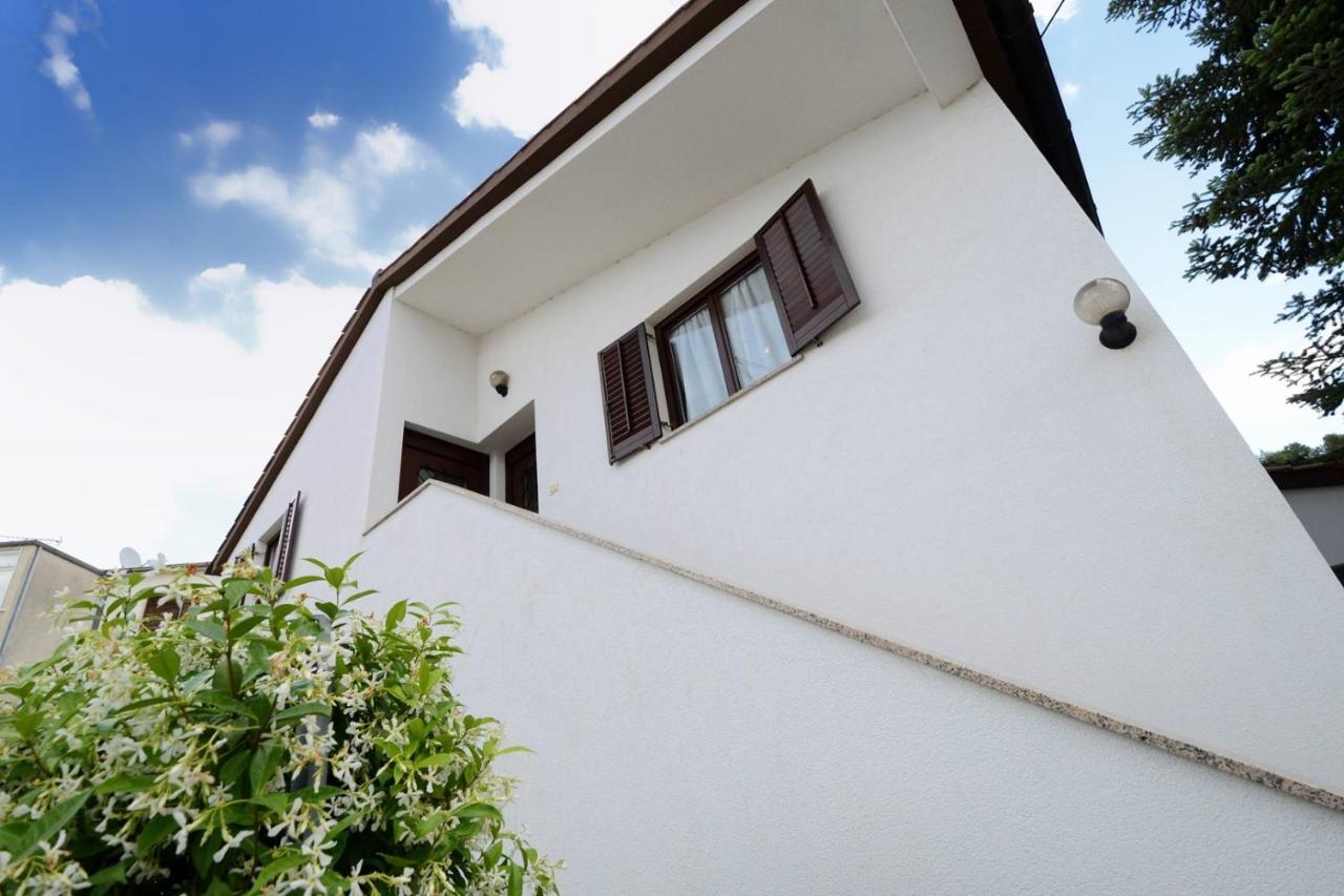 Apartments Kadum Porec Center Near The Beach Екстер'єр фото