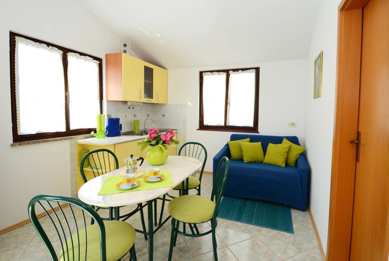 Apartments Kadum Porec Center Near The Beach Екстер'єр фото
