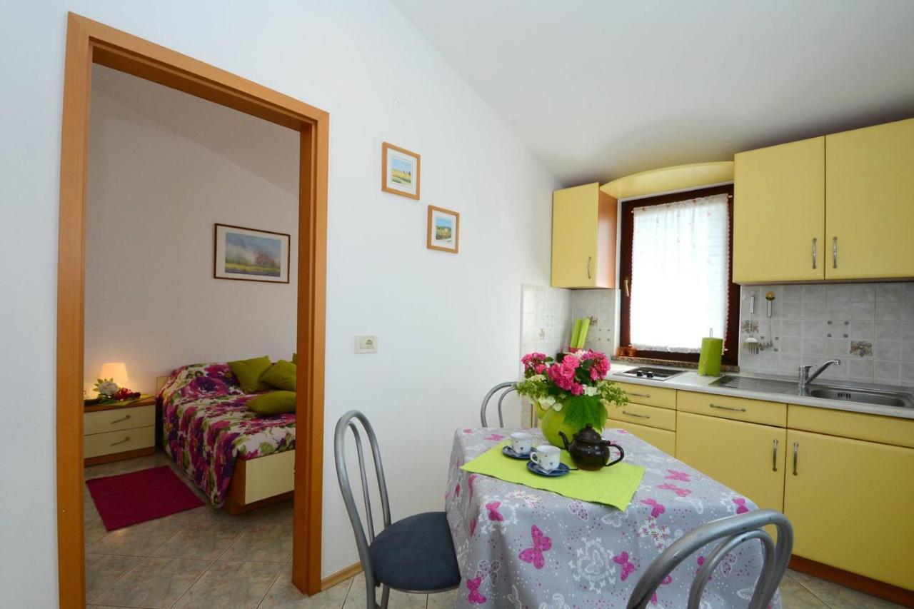 Apartments Kadum Porec Center Near The Beach Екстер'єр фото
